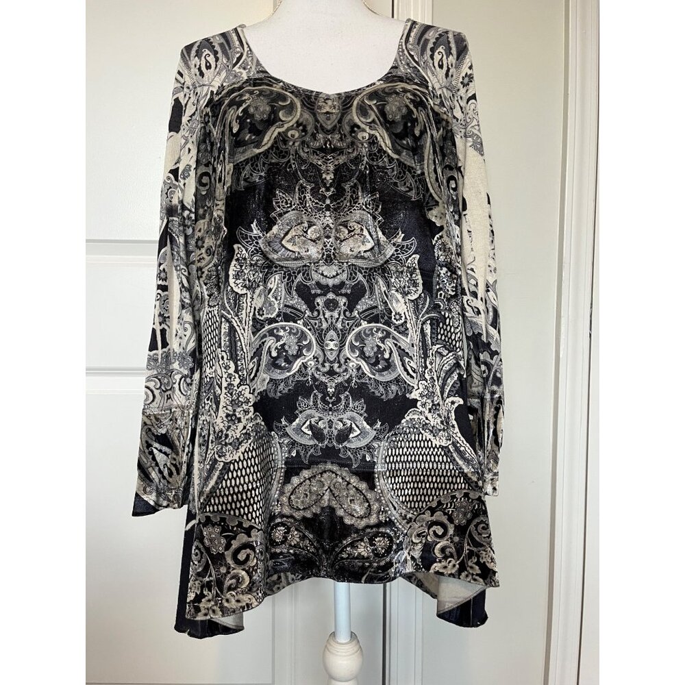 Live & Let Live Womens Tunic Size 2X Top Black White Baroque Velour Long Sleeve